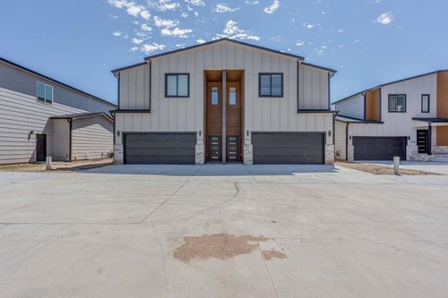 8429 W 37th St N, Wichita, KS, 67205 | Card Image