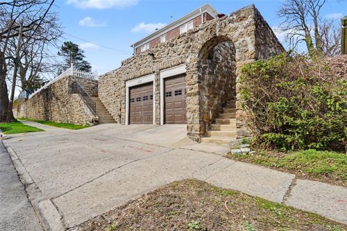 635 E Lincoln Ave, Mount Vernon, NY, 10552-3812 | Card Image