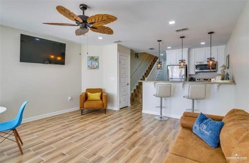 2102-200 Padre Blvd, South Padre Island, TX, 78597-6503 | Card Image