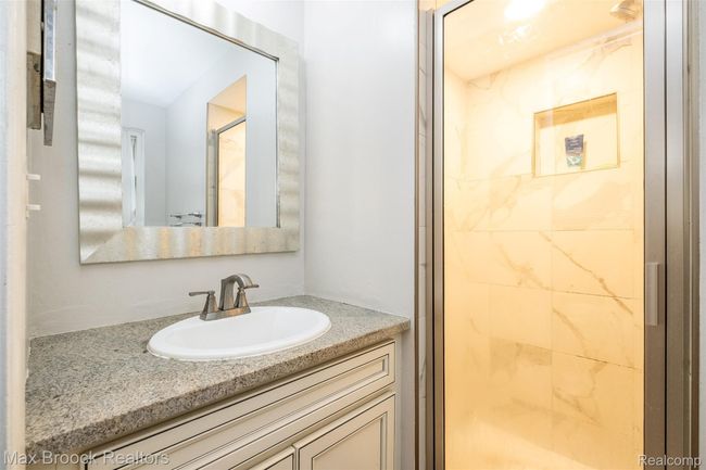 Primary Bath | Image 25