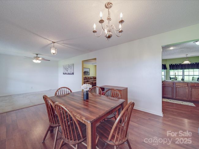 Dining Room/Living Room | Image 21