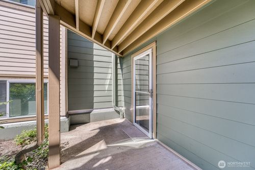 f103-3008 N Narrows Dr, Tacoma, WA, 98407-1554 | Card Image