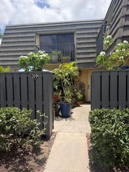 319 3rd Way, West Palm Beach, FL, 33407-6606 | Card Image