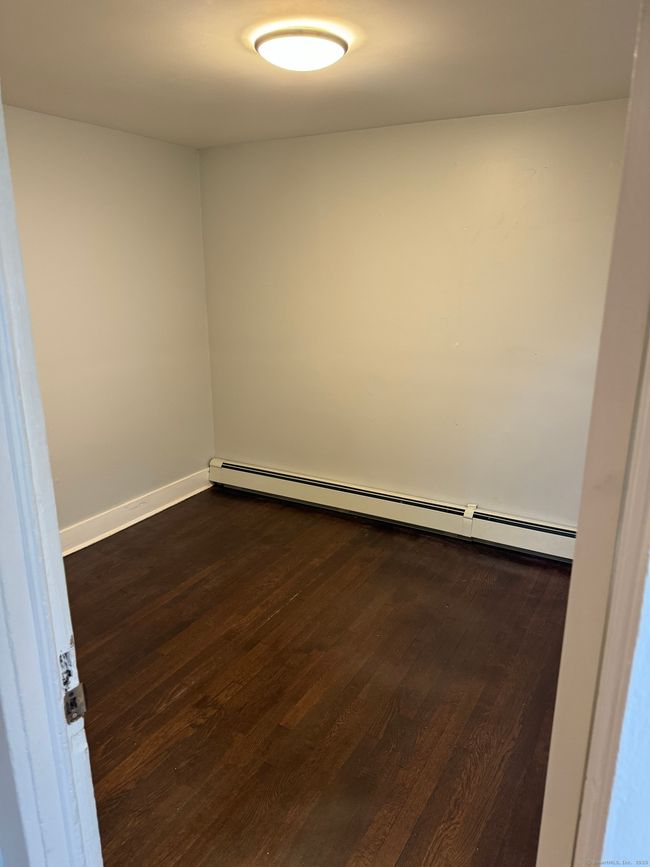 APT-3 - 94 W Main St, Home with 1 bedrooms, 1 bathrooms and 1 parking in Vernon CT | Image 4