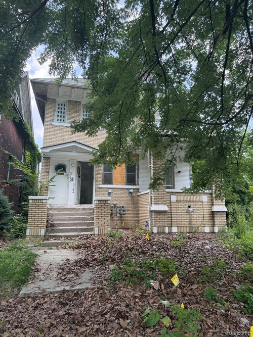 3744 Blaine St, Detroit, MI, 48206-2140 | Card Image