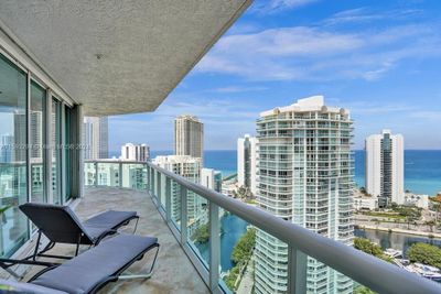 2651 - 16500 Collins Ave, Condo with 3 bedrooms, 3 bathrooms and null parking in Sunny Isles Beach FL | Image 2