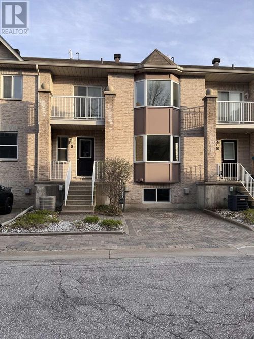 9-490 Veterans Drive, Barrie (Holly), ON, L4N9N4 | Card Image