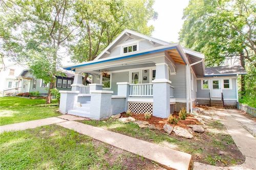 1007 S Independence St, Harrisonville, MO, 64701-2301 | Card Image