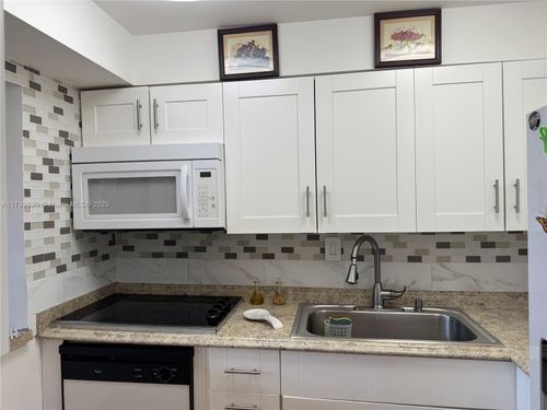 apt-115-9021 Sunrise Lakes Blvd, Sunrise, FL, 33322-6040 | Card Image