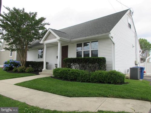 10 Stiles Ave, Maple Shade, NJ, 08052-2633 | Card Image