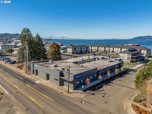 3196 Marine Dr, Astoria, OR, 97103 | Card Image