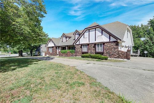 11905 Madison Ave, Kansas City, MO, 64145-1018 | Card Image
