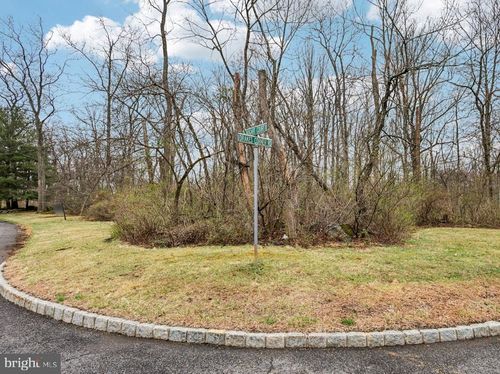 21 Bogart Ct, Princeton, NJ, 08540-7544 | Card Image