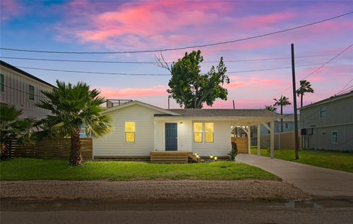 509 W Avenue E, Port Aransas, TX, 78373 | Card Image