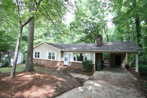 823 Gayle Cir, Cary, NC, 27513-4311 | Card Image