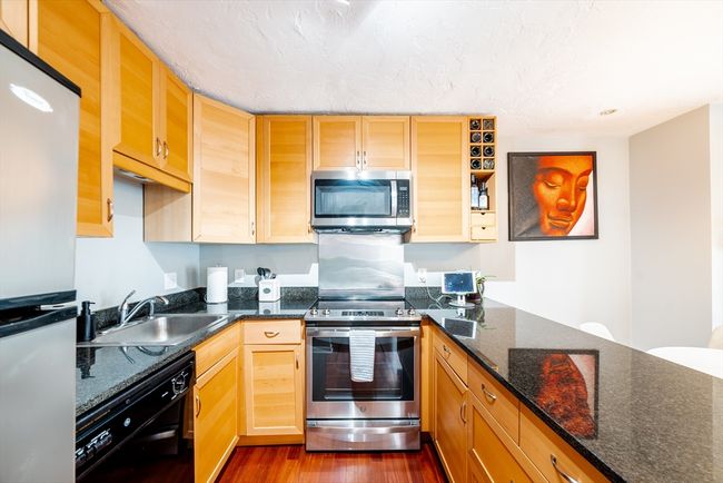 UNIT-46 - 148 Quincy Shore Dr, Condo with 2 bedrooms, 3 bathrooms and 2 parking in Quincy MA | Image 14