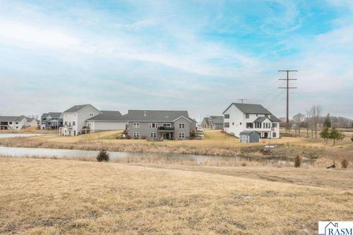 22 Sunset Ct, North Mankato, MN, 56003-7508 | Card Image