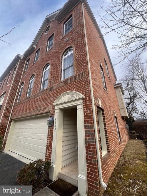 5989 Meadow Brook Dr, BURKE, VA, 22015-3381 | Card Image