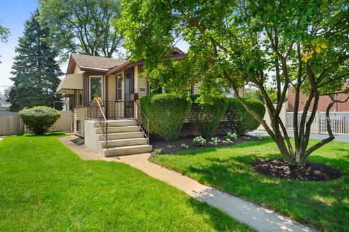 1087 Rose Ave, Des Plaines, IL, 60016-3345 | Card Image
