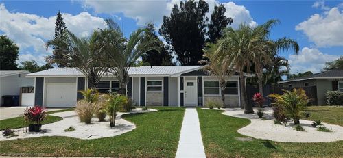 3698 61st Way N, ST PETERSBURG, FL, 33710-1757 | Card Image