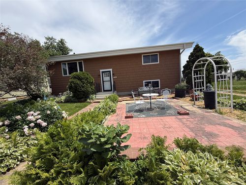 100 Rohrback St, Morley, IA, 52312-8815 | Card Image