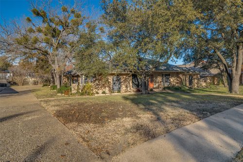 1405 Carriage Ln, Garland, TX, 75043-1330 | Card Image
