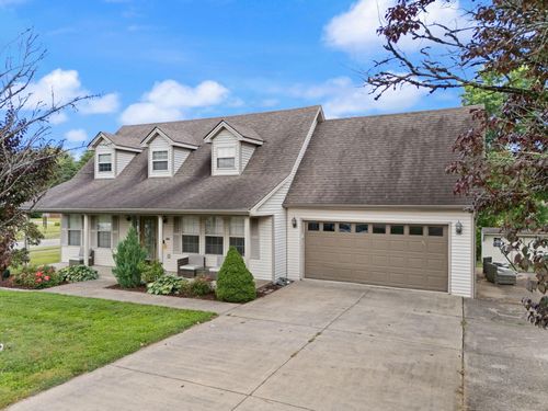 407 Vinery Dr, Berea, KY, 40403-9346 | Card Image
