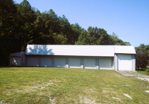 421 Highway 421 S, Mc Kee, KY, 40447-6607 | Card Image