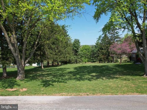 395 Cameron St, ETTERS, PA, 17319-9775 | Card Image