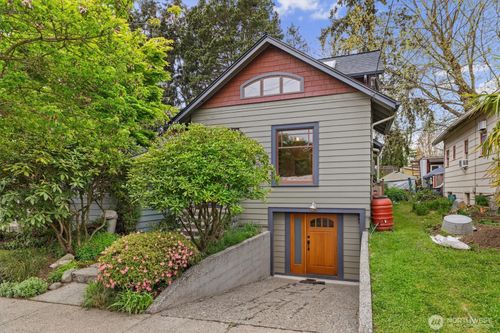 6553 21st Ave Nw, Seattle, WA, 98117-5745 | Card Image