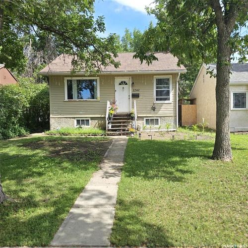 1261 Atkinson St, Regina, SK, S4N3V7 | Card Image