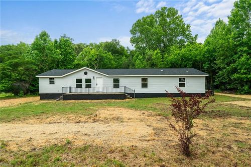18203 1st Baptist Church Dr, Franklin, VA, 23851-3540 | Card Image
