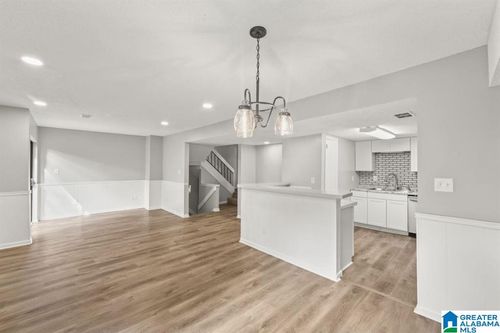 2423-2423 Eagle Ct, Vestavia Hills, AL, 35216-5303 | Card Image