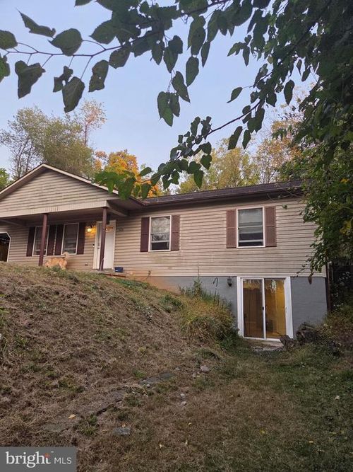1626 Mount Rose Ave, YORK, PA, 17403-2958 | Card Image