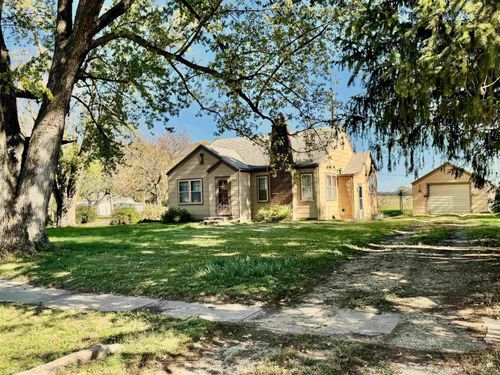 113 S Main St, Morganville, KS, 67468-9126 | Card Image