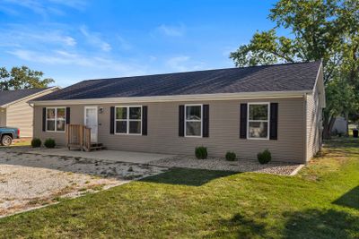 506 S Northwest Street, House other with 3 bedrooms, 2 bathrooms and 2 parking in Fisher IL | Image 2