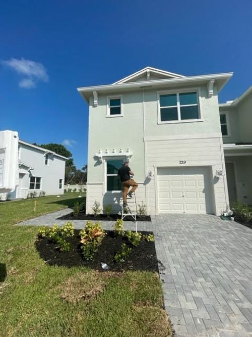 229 Se Woodbark St, Port St Lucie, FL, 34984-6695 | Card Image