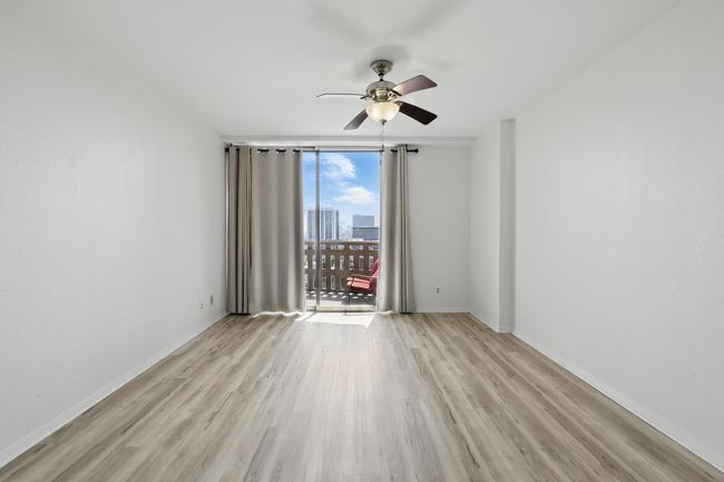 APT-1502 - 2016 Main St, Condo with 2 bedrooms, 2 bathrooms and 1 parking in Houston TX | Image 6