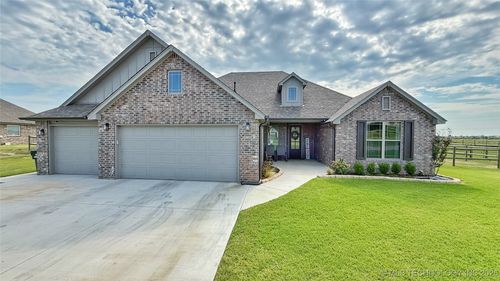 13969 N 54th East Ave, Collinsville, OK, 74021-7414 | Card Image