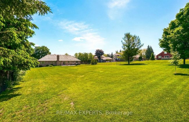 14 Dobson Crt, House other with 4 bedrooms, 3 bathrooms and 11 parking in Nobleton ON | Image 12