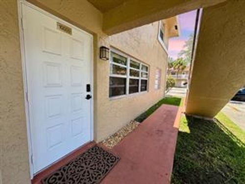 36-a-10008 Twin Lakes Dr, Coral Springs, FL, 33071-5342 | Card Image