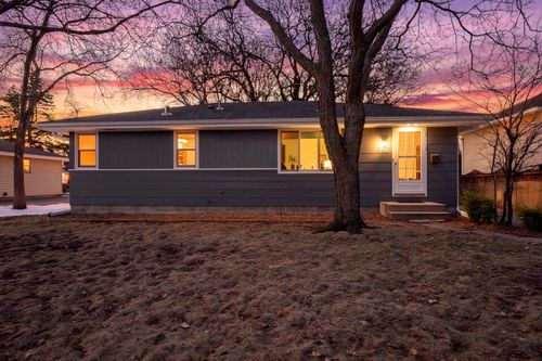 9917 Pillsbury Ave S, Bloomington, MN, 55420-4822 | Card Image