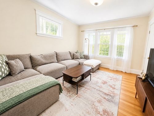 3r-136 Spring St, Boston, MA, 02132-4848 | Card Image