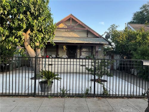 586 W Center St, Pomona, CA, 91768-3703 | Card Image
