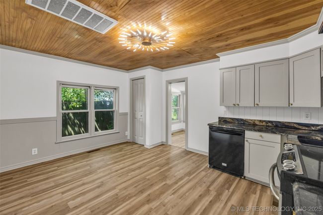 511 Maple St, House other with 2 bedrooms, 1 bathrooms and null parking in Sapulpa OK | Image 25