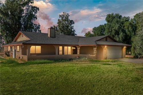 1562 E Poplar Dr, Mohave Valley, AZ, 86440-8574 | Card Image