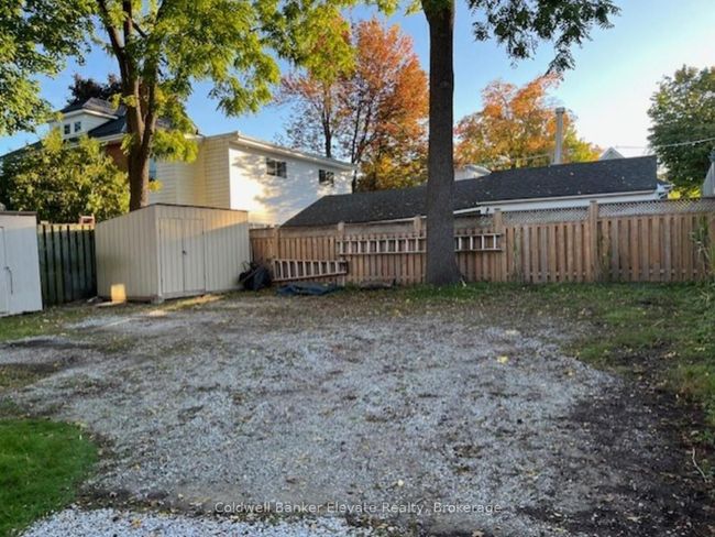 128 - 130 Main St S, Home with 4 bedrooms, 2 bathrooms and 6 parking in Halton Hills ON | Image 43