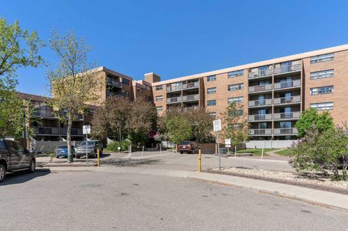 303-30 Mchugh Court Ne, Calgary, AB, T2E7X3 | Card Image