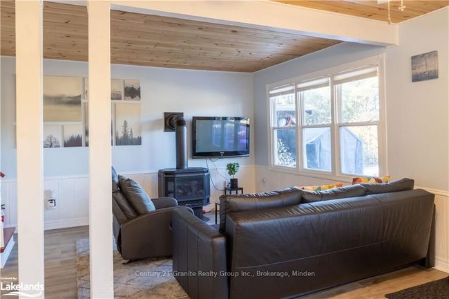 1567 Braeloch Rd, House other with 4 bedrooms, 2 bathrooms and 6 parking in Haliburton ON | Image 8
