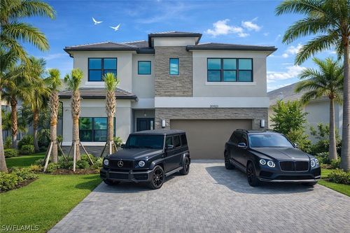 20921 Thistle Leaf Ln, ESTERO, FL, 33928-4084 | Card Image